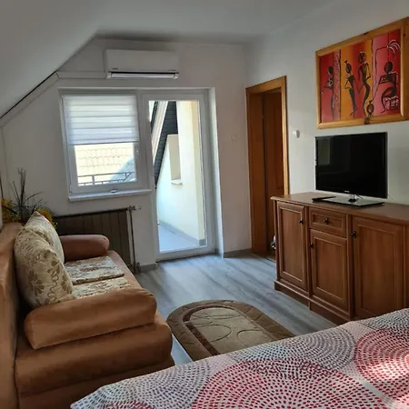 Varlak Apartmans ✷ ✷ ✷ Siófok Zewnętrze zdjęcie